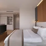 The Pearl Hotel 3*