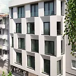 The Pearl 3*