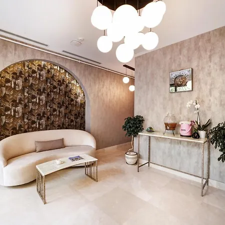 Отель The Pearl