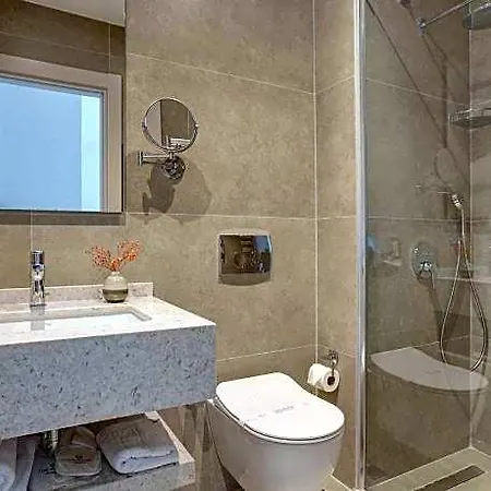 The Pearl Otel 3*