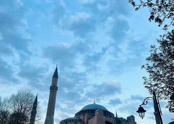 The Pearl Hotel Istanbul