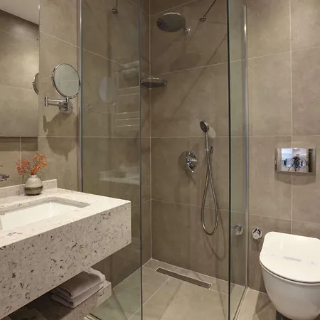 The Pearl Hotel 3*