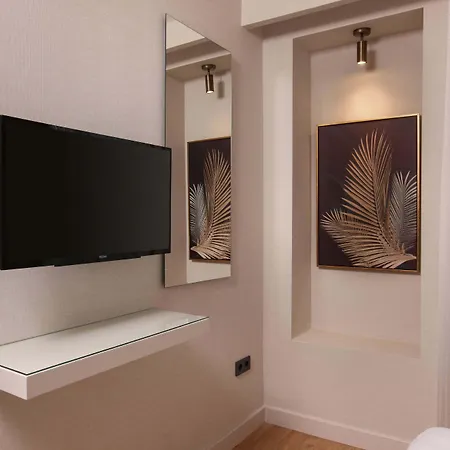 The Pearl Hotel 3*